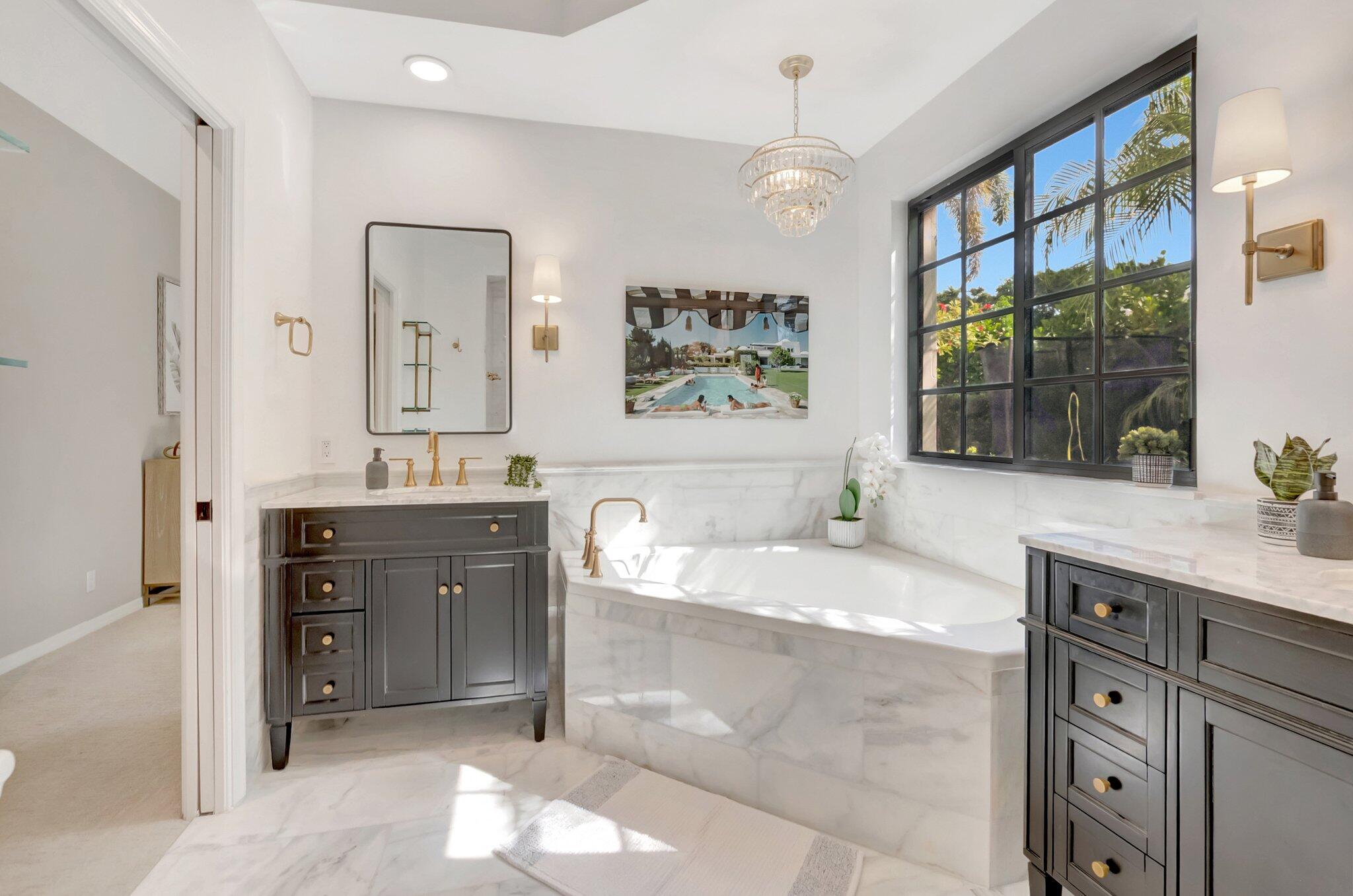 284 Florenada Terrace Boca Raton, FL 33486 - Photo 13 of 29 Primary Bathroom