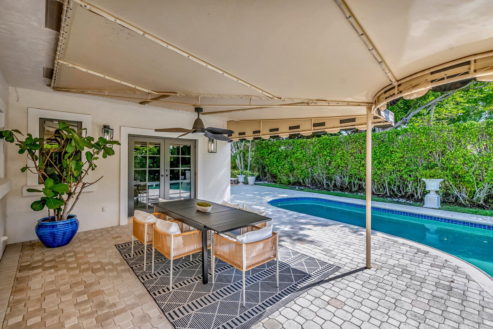 284 Florenada Terrace Boca Raton, FL 33486 - Photo 25 of 29 Patio