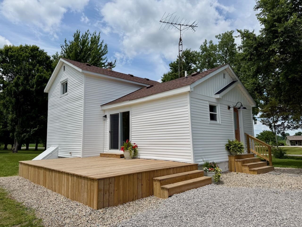 12301 Niblok Road Chesaning, MI 48616 - Photo 4 of 33