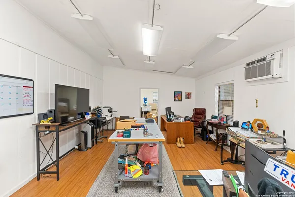 $850,000 | 4514 Billy Sames Drive, Adkins, TX 78101