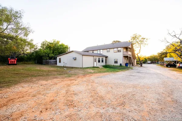 $850,000 | 4514 Billy Sames Drive, Adkins, TX 78101