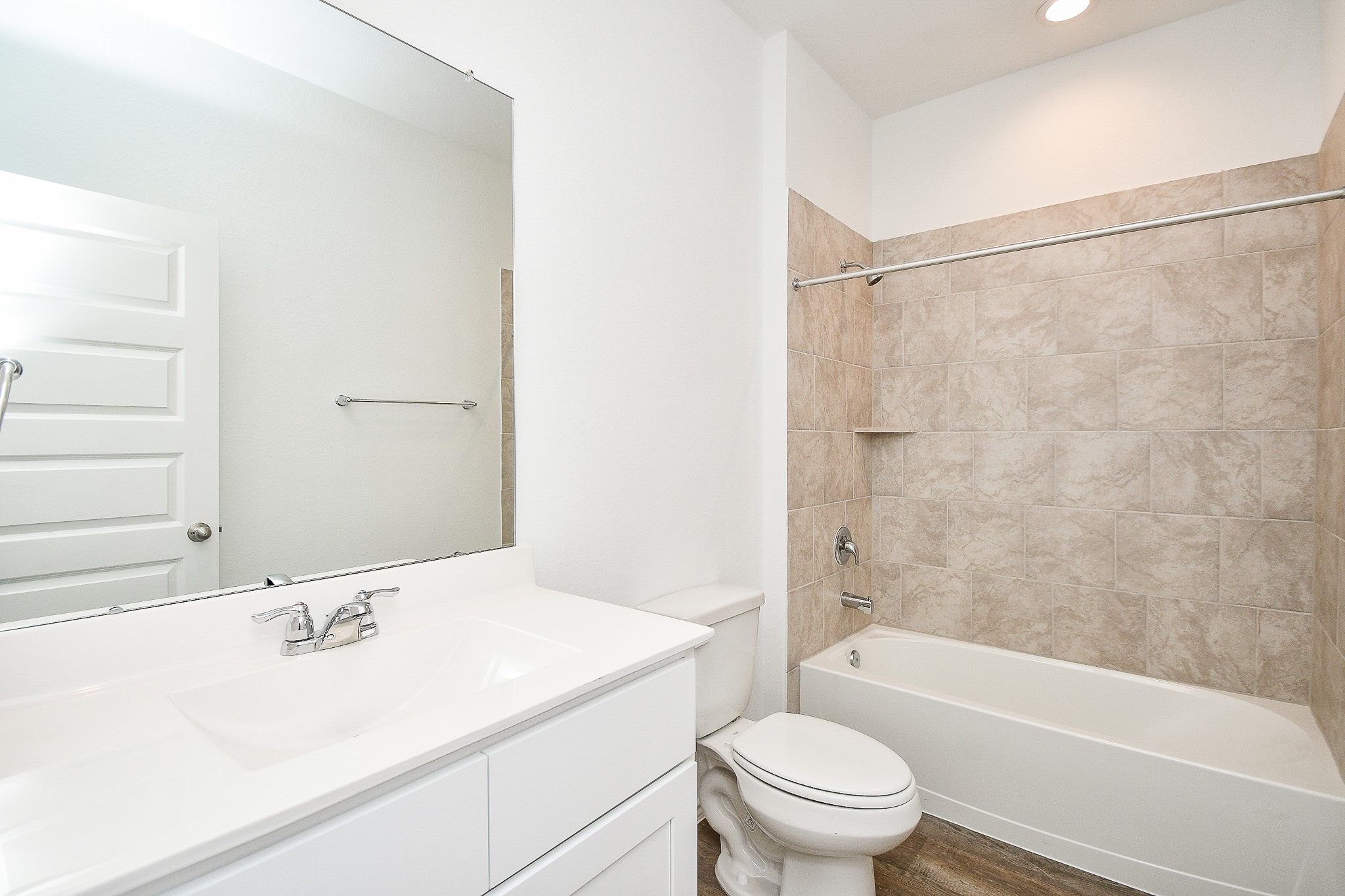 2720 Bryan Grv Lane Rosenberg, TX 77469 - Photo 18 of 32 Full Bath Downstairs