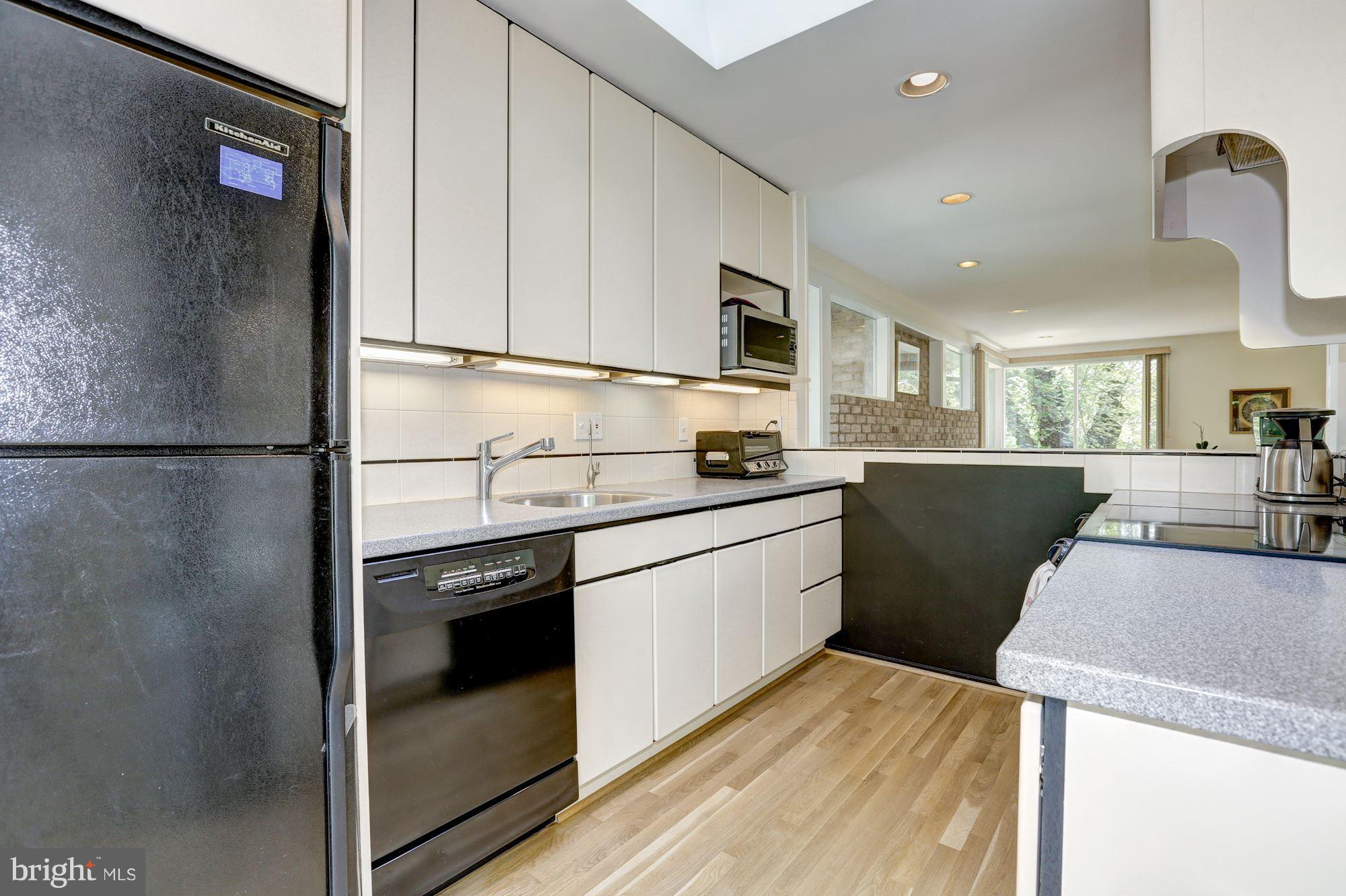 4016 Rickover Road Silver Spring, MD 20902 - Photo 8 of 24 Kitchen