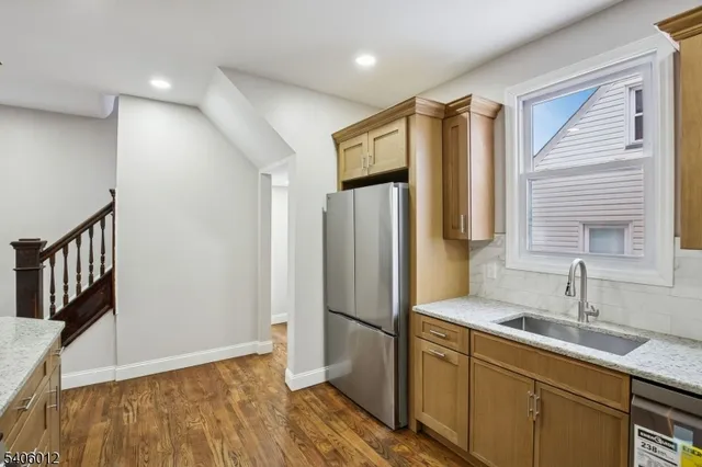 $6,500 | 99 Lincoln Street, Montclair, NJ 07042