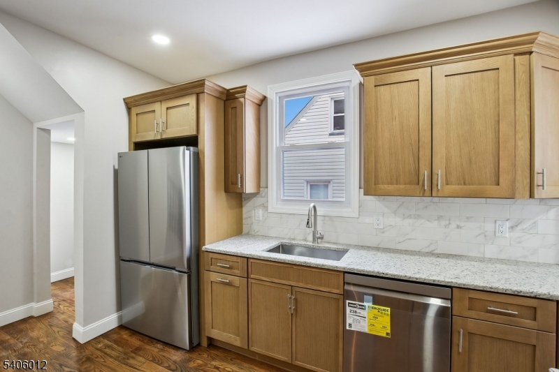 99 Lincoln Street Montclair, NJ 07042 - Photo 14 of 28