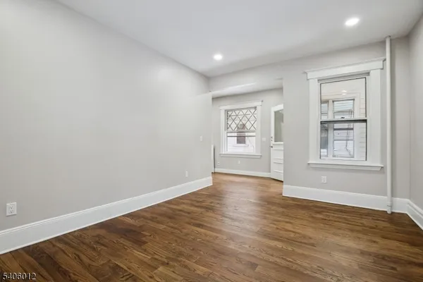 $6,500 | 99 Lincoln Street, Montclair, NJ 07042