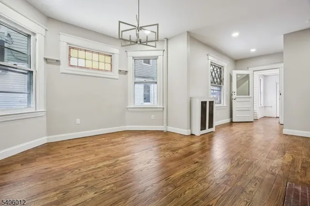 $6,500 | 99 Lincoln Street, Montclair, NJ 07042