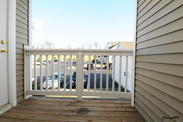 $1,850 | 1917 Silverstone Drive, Unit 1917, Carpentersville, IL 60110