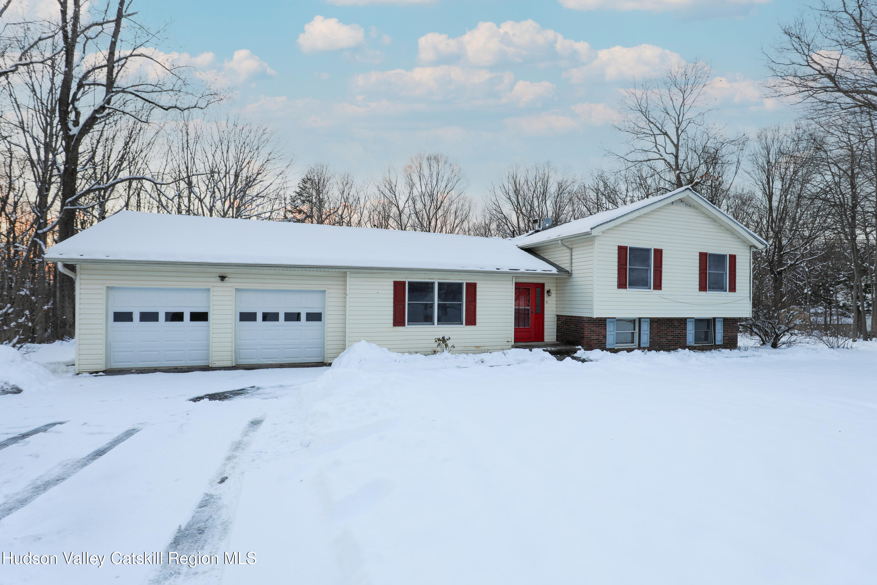 38 Roxanne Boulevard Highland, NY 12528 - Photo 36 of 42 a front view of a house with a yard