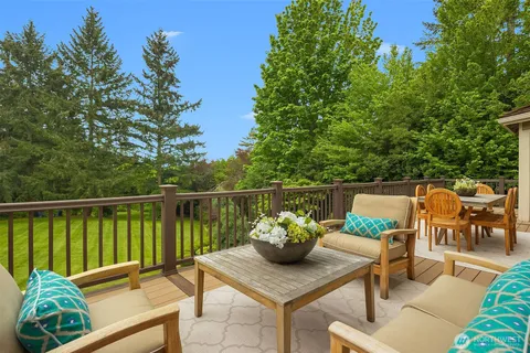 $2,295,000 | 26207 Northeast 34th Street, Redmond, WA 98053