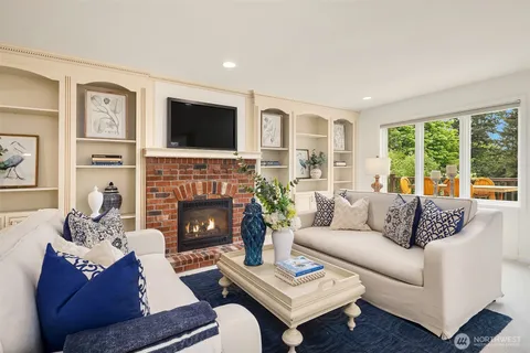 $2,295,000 | 26207 Northeast 34th Street, Redmond, WA 98053