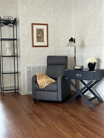 $169,000 | 980 7th Street Northwest, Unit 16, Largo, FL 33770