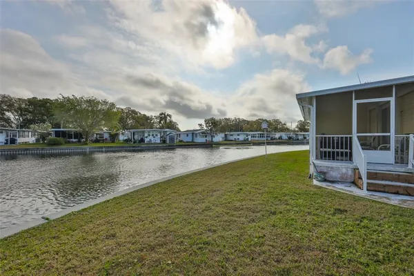 $169,000 | 980 7th Street Northwest, Unit 16, Largo, FL 33770