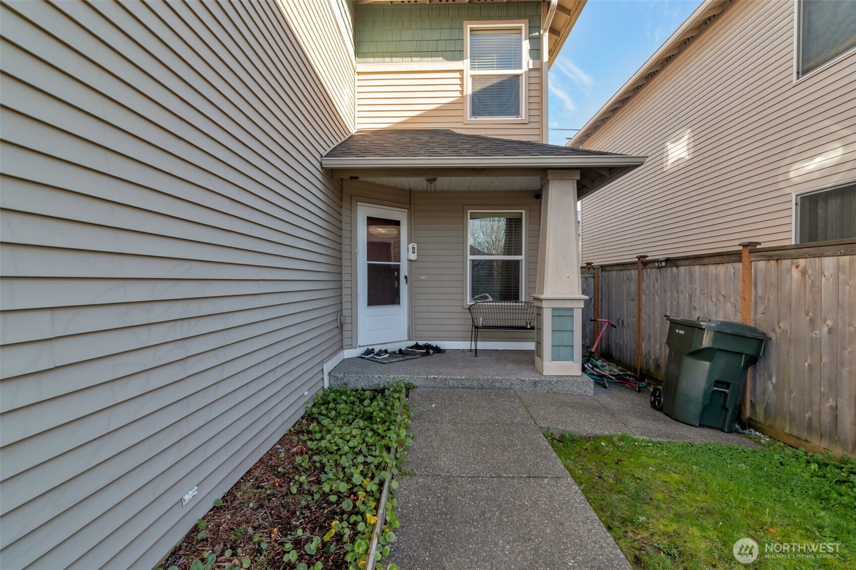 22686 129th Place Southeast Kent, WA 98031 - Photo 2 of 25