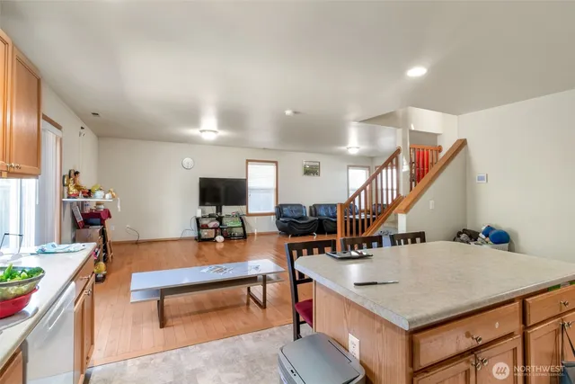 $699,950 | 22686 129th Place Southeast, Kent, WA 98031