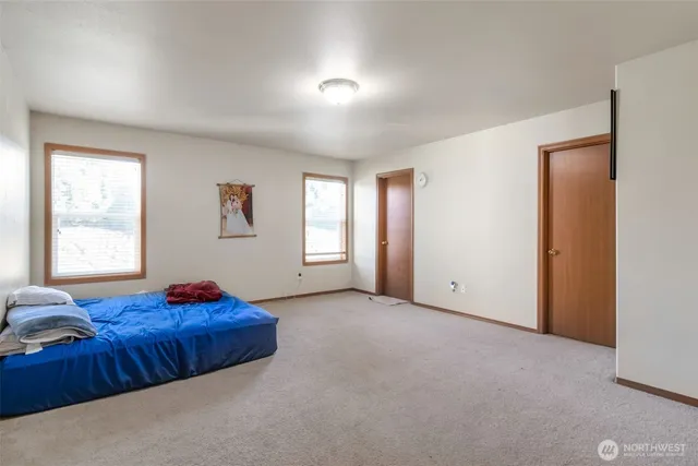 $699,950 | 22686 129th Place Southeast, Kent, WA 98031