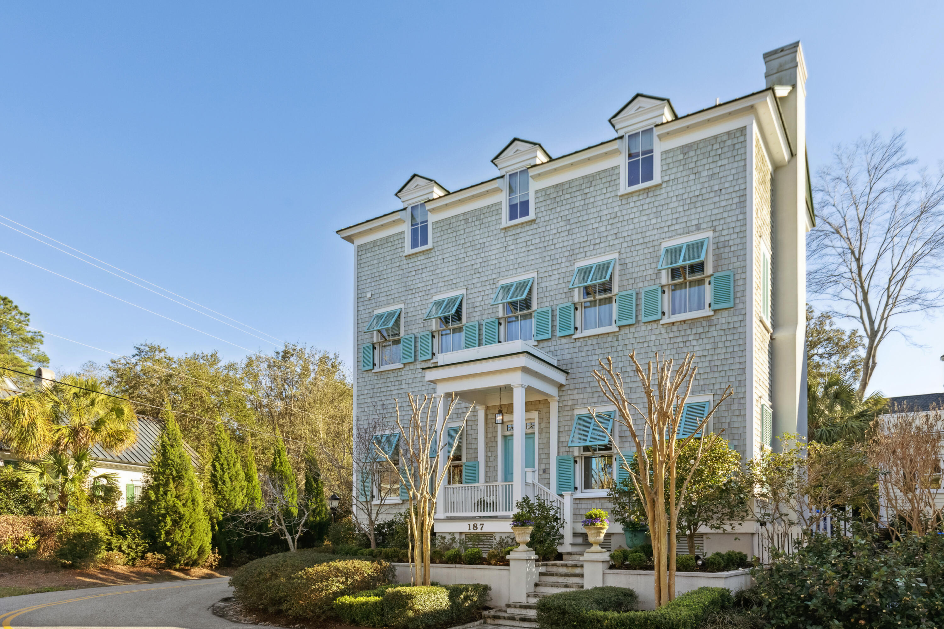 187 East Shipyard Road Mount Pleasant, SC 29464 - Photo 1 of 32 187EShipyardRd-KeenEyeMarketing-045