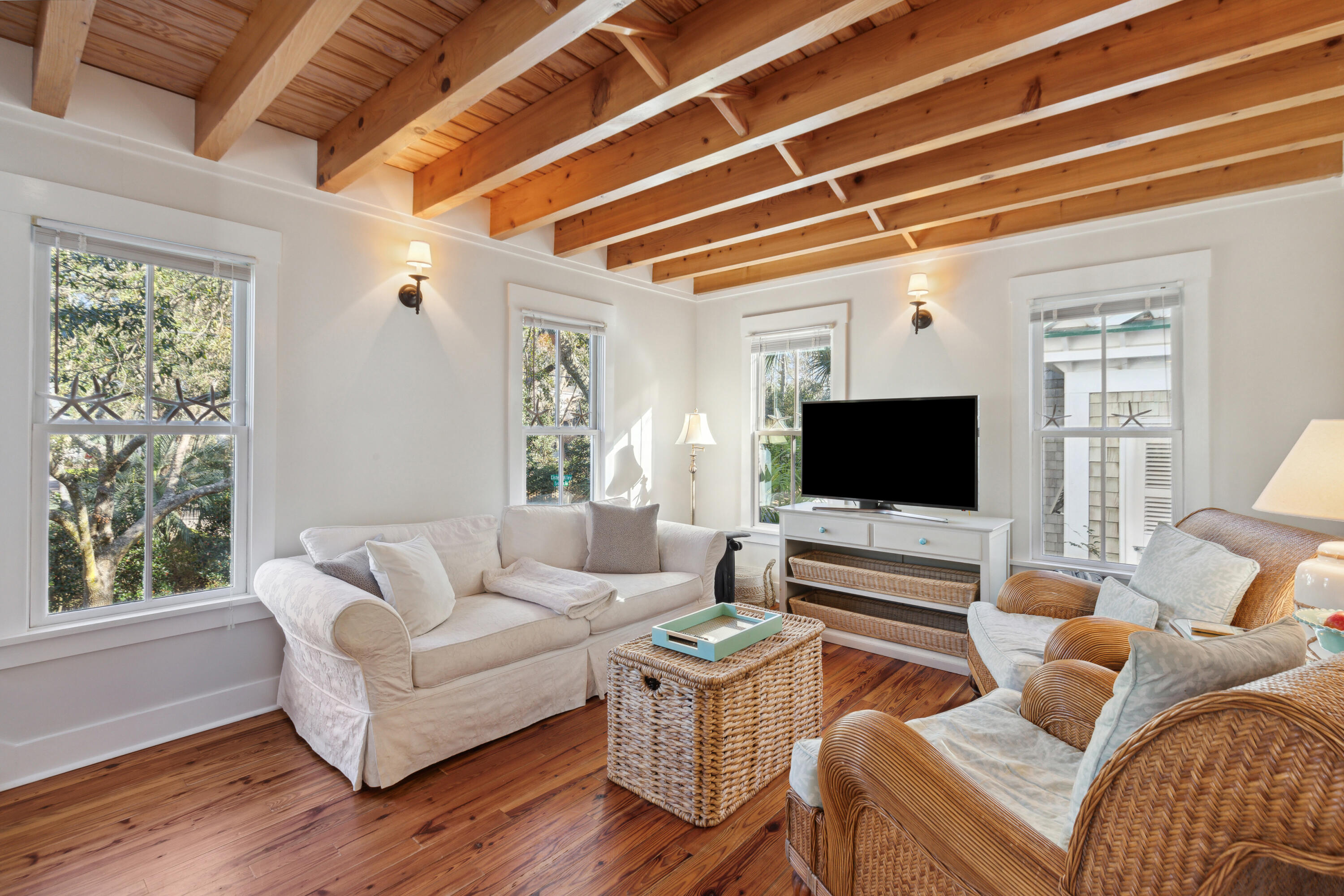 187 East Shipyard Road Mount Pleasant, SC 29464 - Photo 24 of 32 187EShipyardRd-KeenEyeMarketing-036