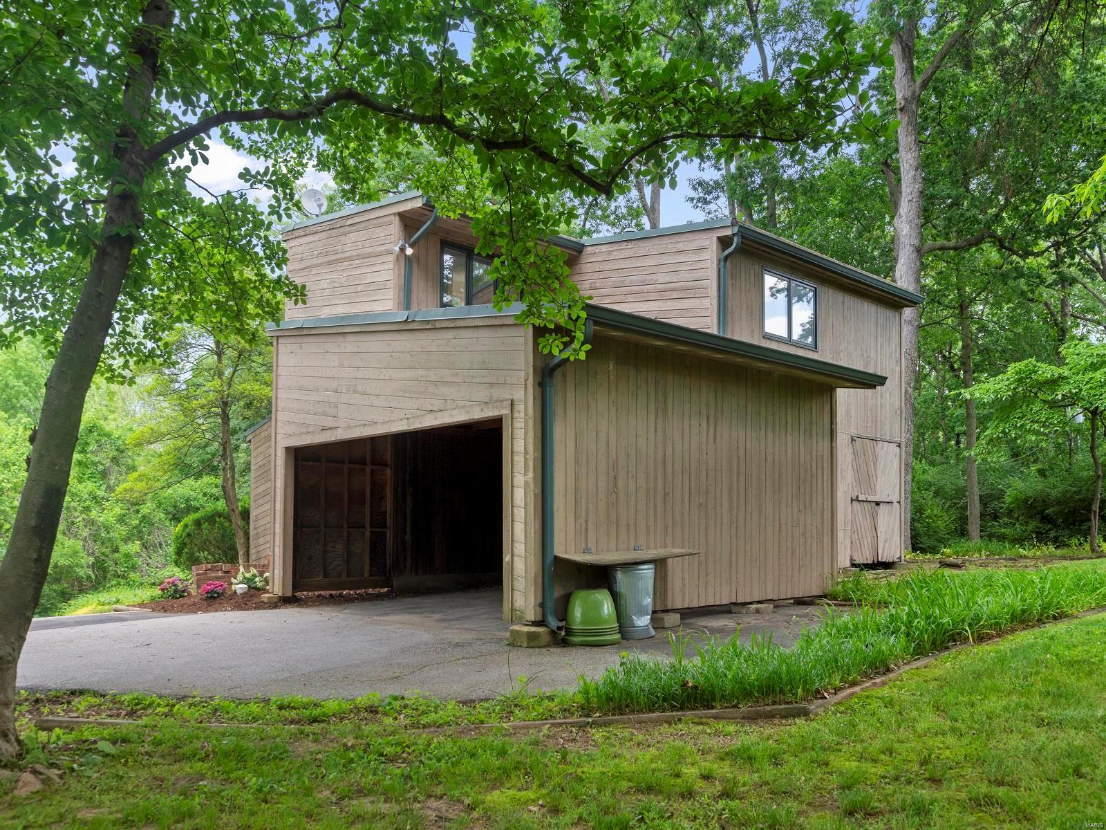 34 Balcon Estates Creve Coeur, MO 63141 - Photo 22 of 29