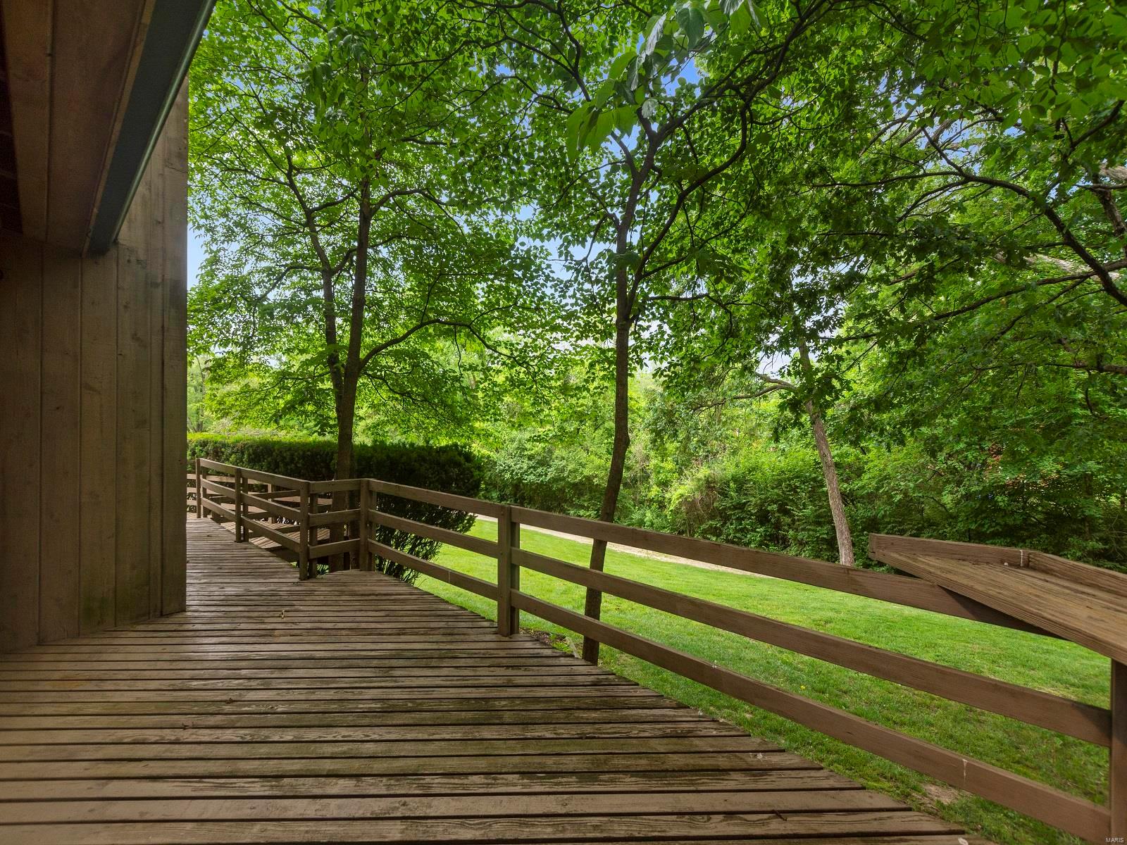 34 Balcon Estates Creve Coeur, MO 63141 - Photo 26 of 29