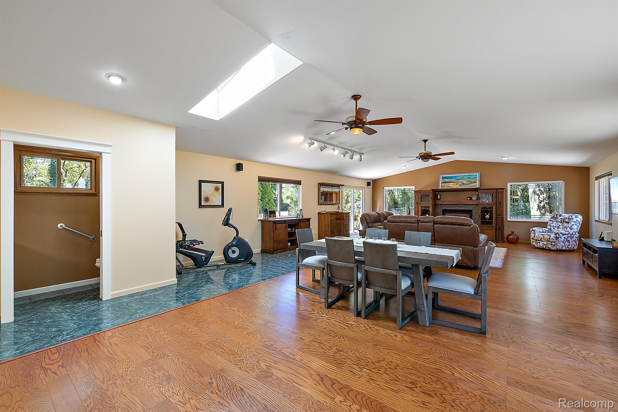 4390 Rohr Road Lake Orion, MI 48359 - Photo 18 of 64 Gallery Image 18