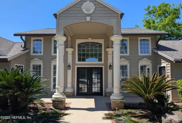 $1,350 | 10200 Belle Rive Boulevard, Unit 227, Jacksonville, FL 32256