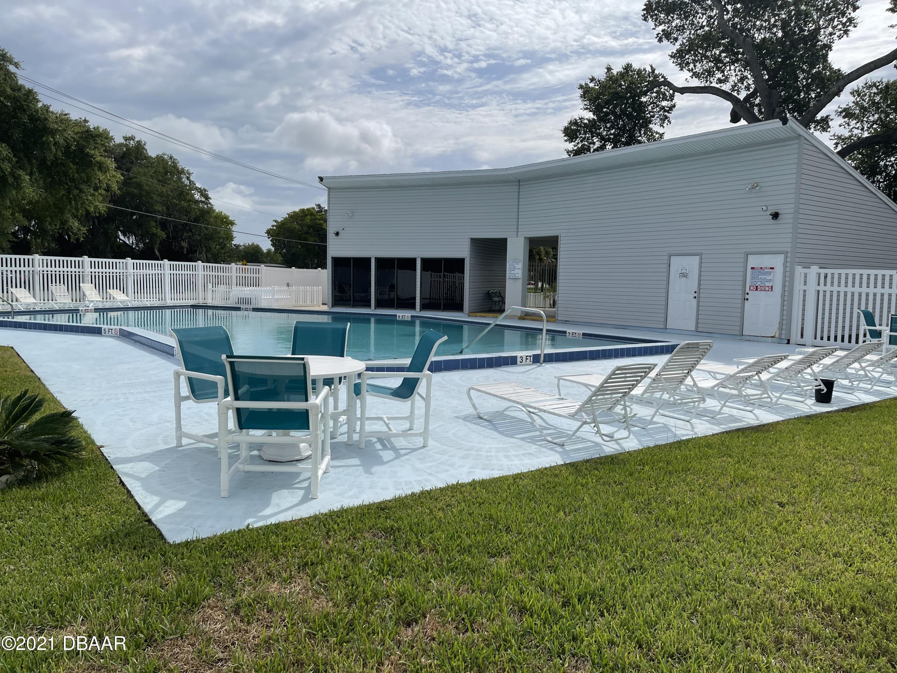 805 Deer Springs Road Port Orange, FL 32129 - Photo 3 of 13 BA99244A-B5D5-4F2B-B3A5-79D70E302997