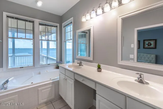 $1,198,000 | 73 Ballast Point, Manteo, NC 27954