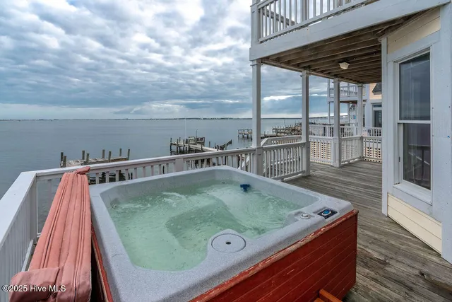 $1,198,000 | 73 Ballast Point, Manteo, NC 27954