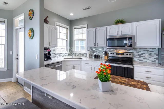 $1,198,000 | 73 Ballast Point, Manteo, NC 27954