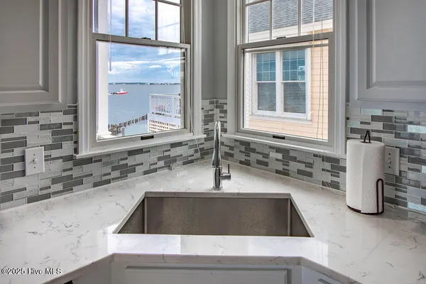 $1,198,000 | 73 Ballast Point, Manteo, NC 27954