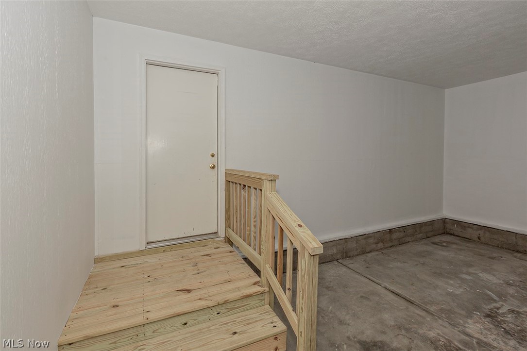 2514 Graham Road Stow, OH 44224 - Photo 9 of 17