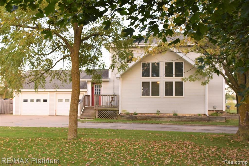 11209 Pittsburg Road Durand, MI 48429 - Photo 2 of 27