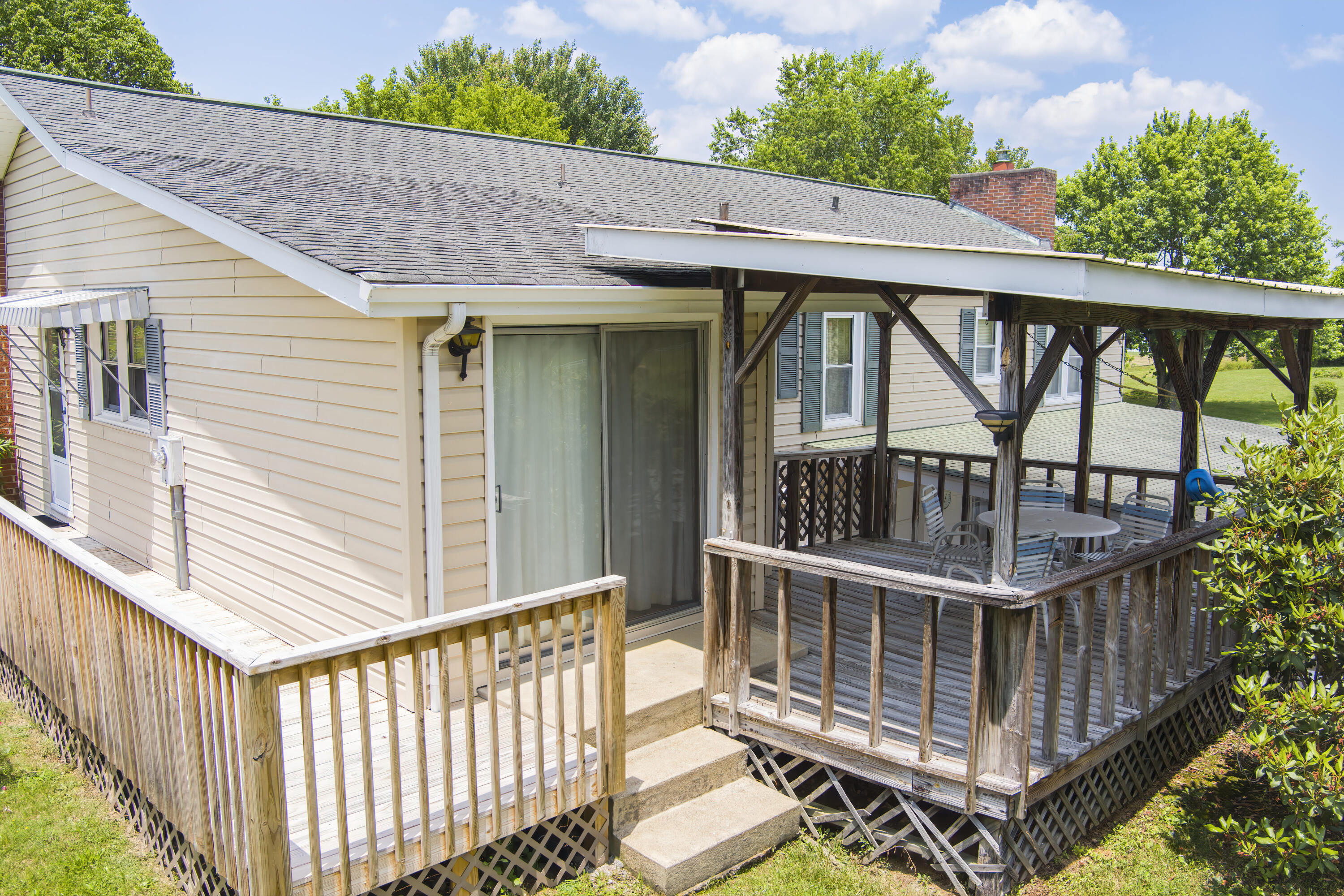 102 Gray Road Bristol, TN 37620 - Photo 36 of 45 102 Gray ST (14)