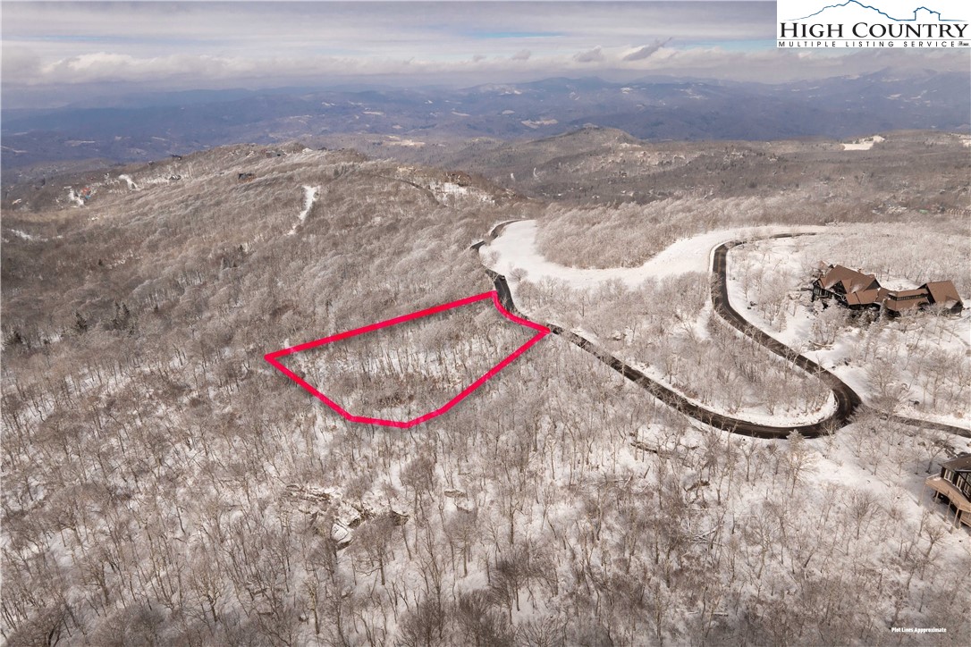 Tbd (e3 The Oz Road Banner Elk, NC 28604 - Photo 6 of 7 a room with a sink and painted walls
