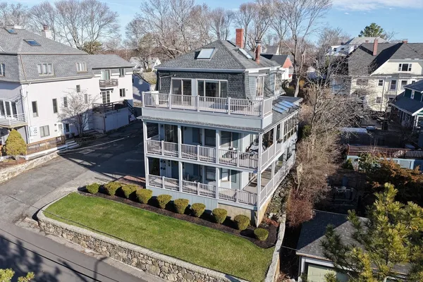 $3,200 | 98 Rockland Street, Unit 3, Swampscott, MA 01907