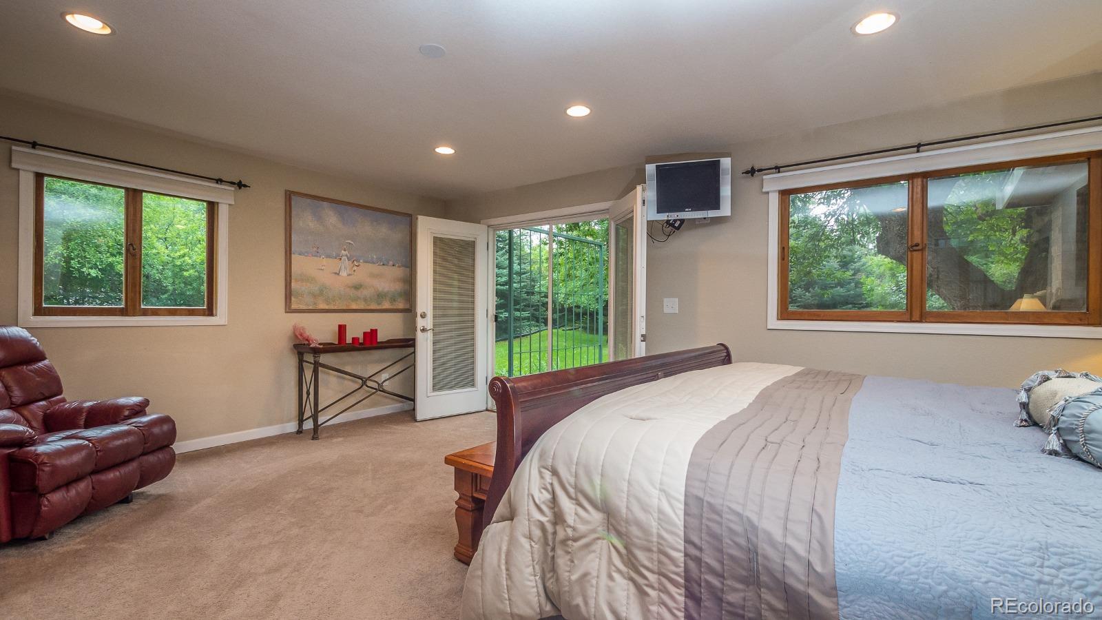 1220 Hawthorne Road Golden, CO 80401 - Photo 9 of 35 Gallery Image 9