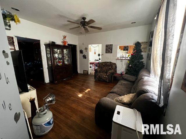 1838 South 19th Street Springfield, IL 62703 - Photo 2 of 8