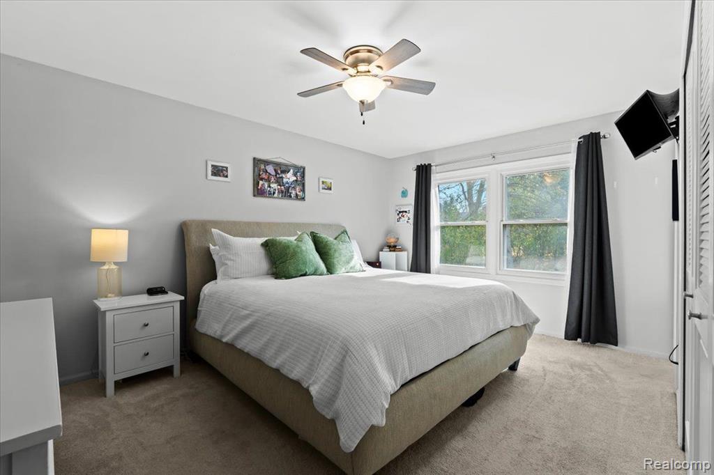 33737 Old Timber Road Farmington Hills, MI 48331 - Photo 24 of 33 Gallery Image 24