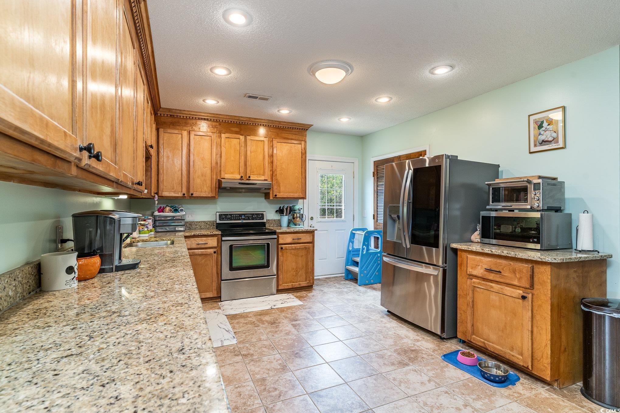 604 Ocean Breeze Lane Murrells Inlet, SC 29576 - Photo 12 of 40 Gallery Image 12
