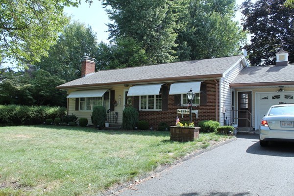 619 Granby Road Chicopee, MA 01013 - Photo 1 of 27