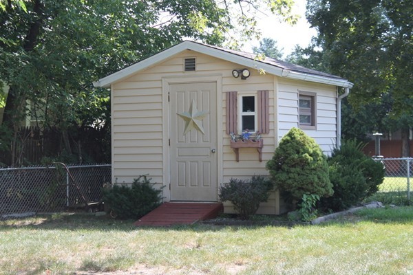 619 Granby Road Chicopee, MA 01013 - Photo 25 of 27