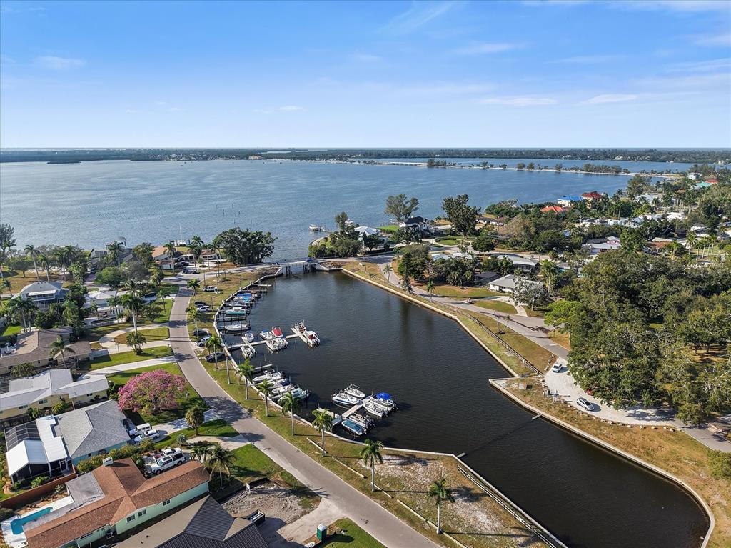 2308 Palma Sola Boulevard Bradenton, FL 34209 - Photo 19 of 23 Gallery Image 19
