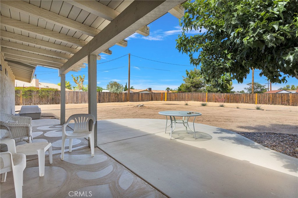 14204 Crow Road Apple Valley, CA 92307 - Photo 39 of 58