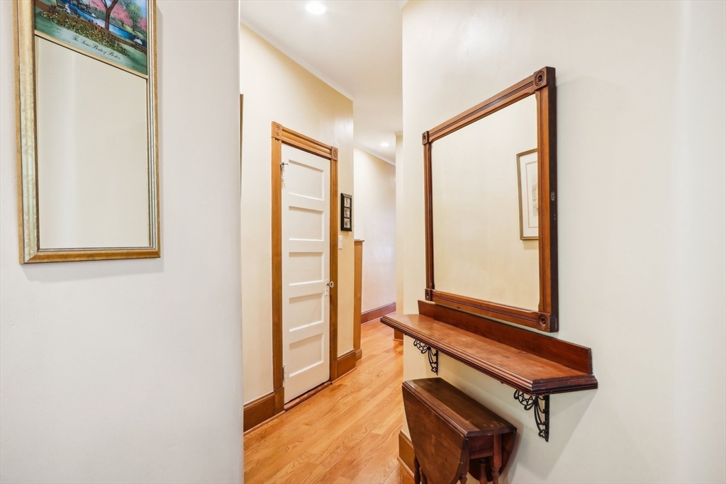 22 Parkway Road, Unit 4 Brookline, MA 02445 - Photo 17 of 27 Gallery Image 17