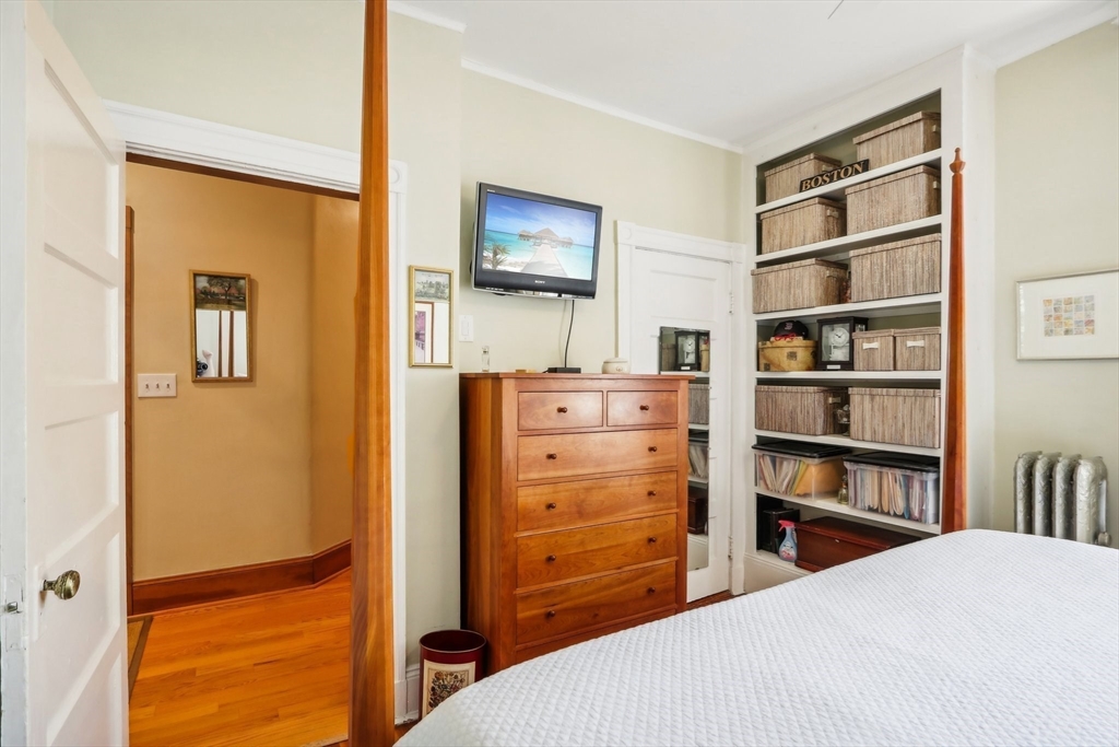22 Parkway Road, Unit 4 Brookline, MA 02445 - Photo 19 of 27 Gallery Image 19