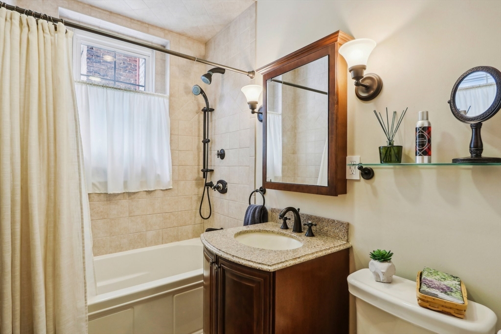 22 Parkway Road, Unit 4 Brookline, MA 02445 - Photo 20 of 27 Gallery Image 20