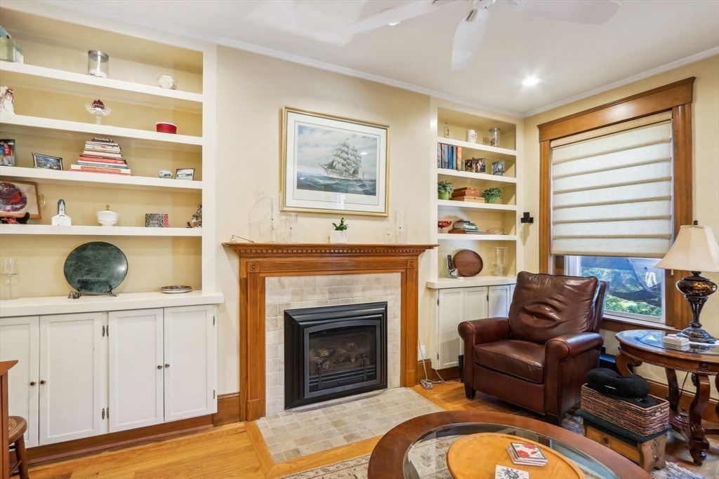 22 Parkway Road, Unit 4 Brookline, MA 02445 - Photo 8 of 27 Gallery Image 8