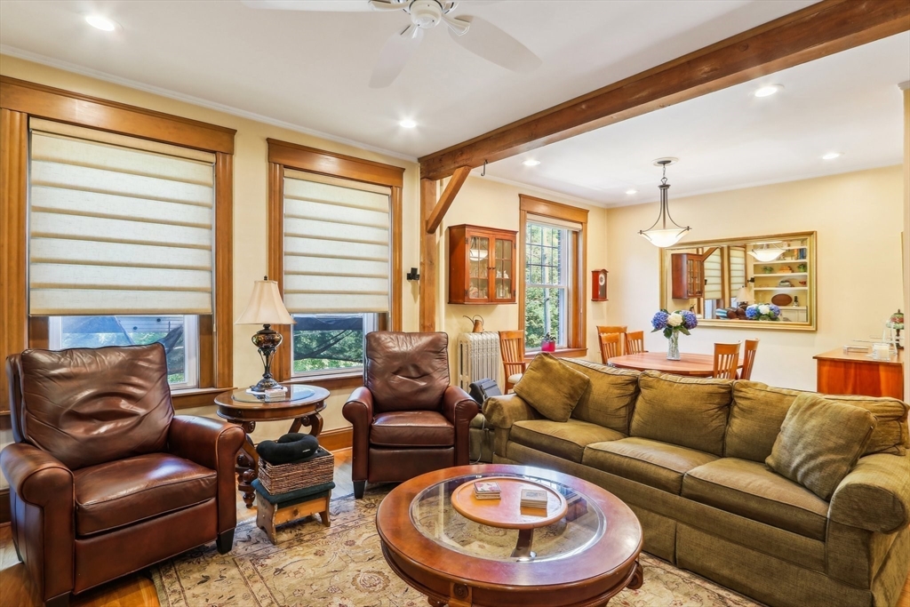 22 Parkway Road, Unit 4 Brookline, MA 02445 - Photo 10 of 27 Gallery Image 10
