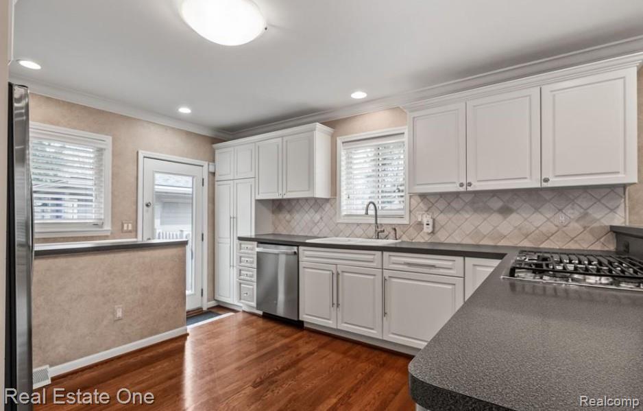 290 Winry Drive Rochester, MI 48307 - Photo 12 of 33